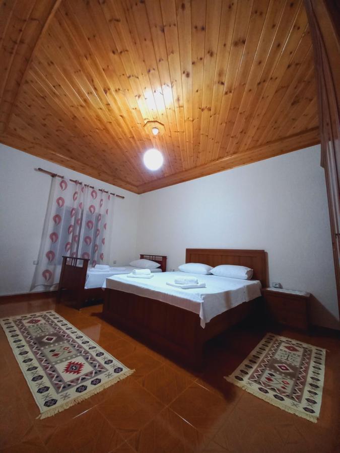 Sokolli Guest House Гирокастра Экстерьер фото