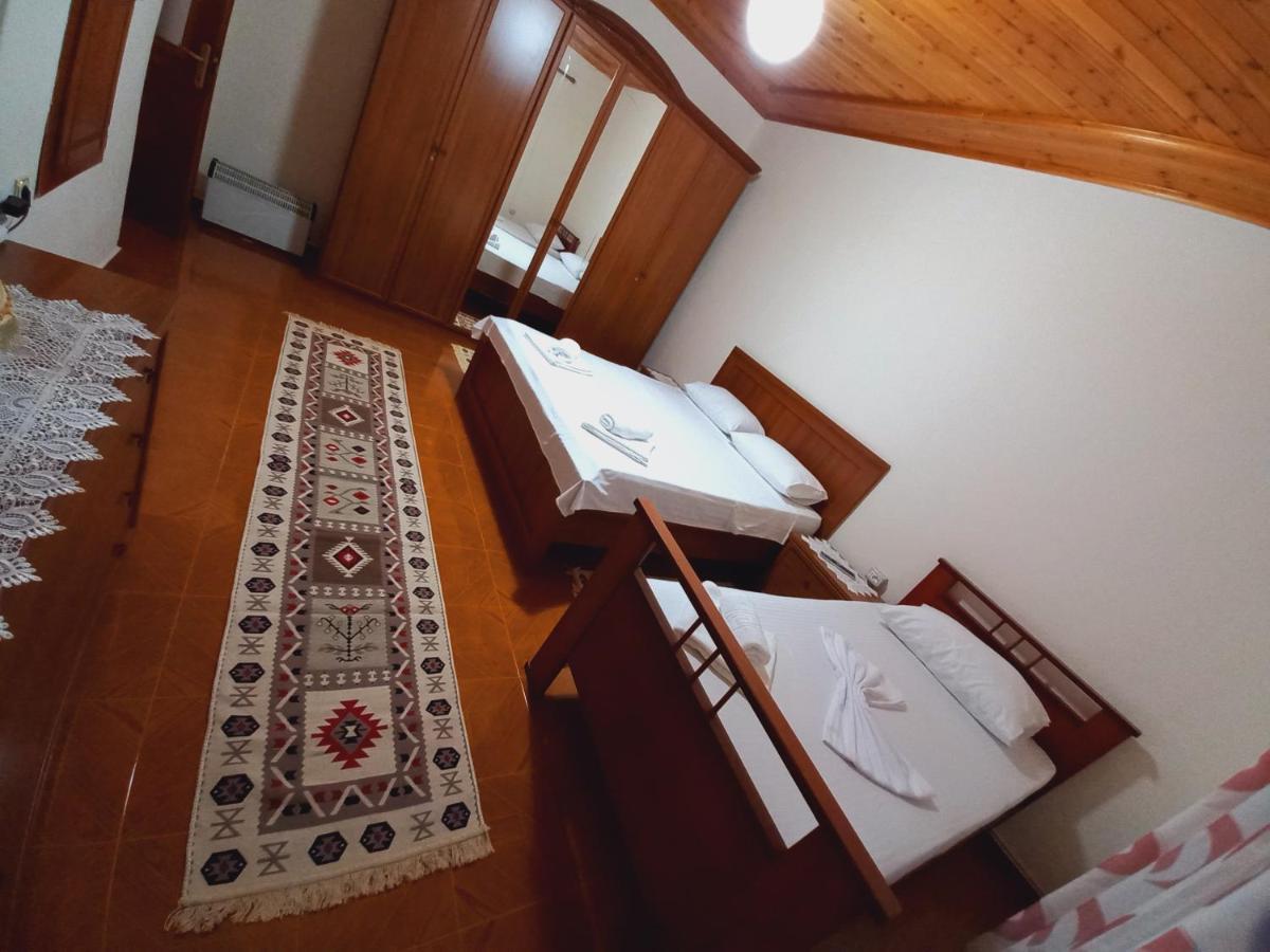 Sokolli Guest House Гирокастра Экстерьер фото