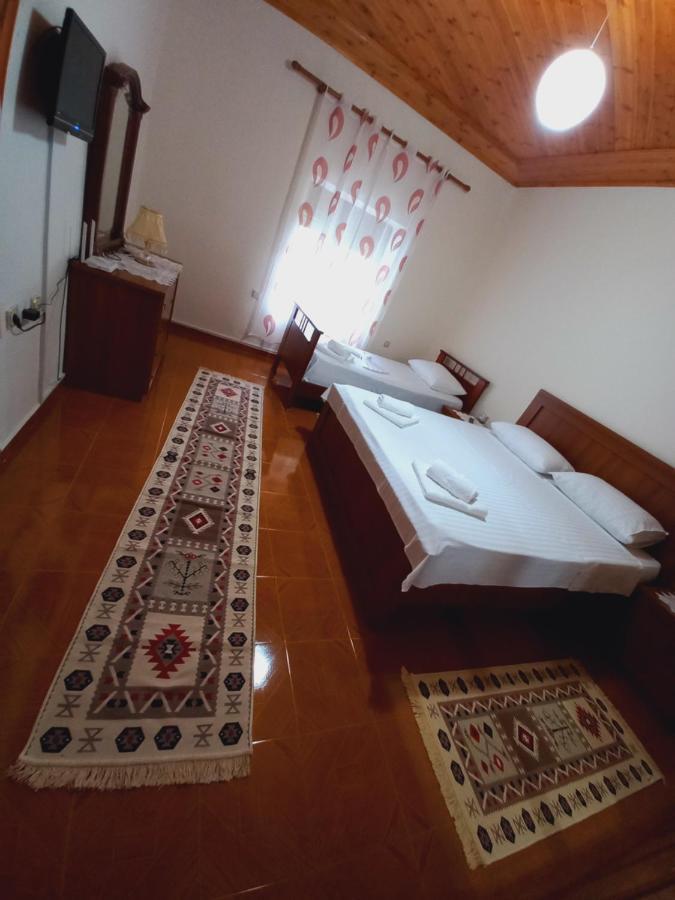 Sokolli Guest House Гирокастра Экстерьер фото