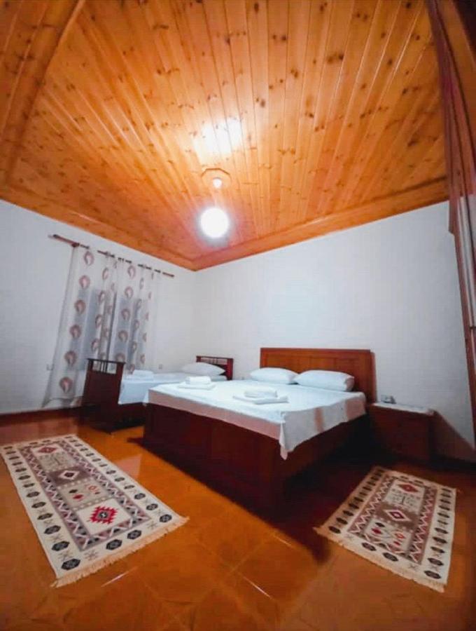 Sokolli Guest House Гирокастра Экстерьер фото