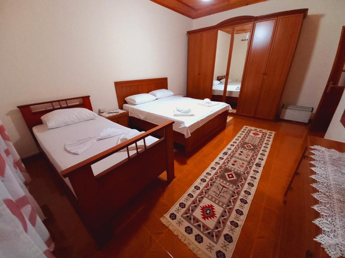 Sokolli Guest House Гирокастра Экстерьер фото